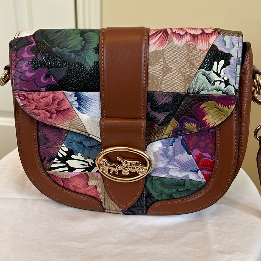 Coach crossbody purse.
